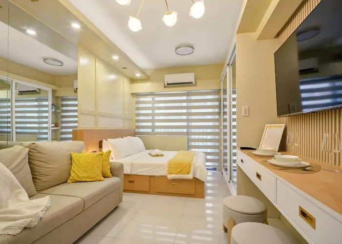 The Sunny Flat At Fame Residences Near Sm Megamall, Shangrila Aparthotel