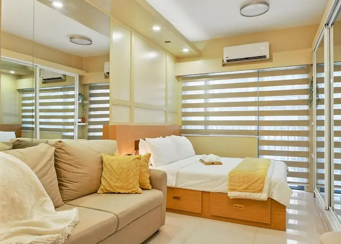 The Sunny Flat At Fame Residences Near Sm Megamall, Shangrila