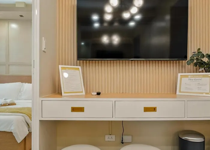 The Sunny Flat At Fame Residences Near Sm Megamall, Shangrila 4*