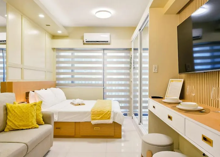 The Sunny Flat At Fame Residences Near Sm Megamall, Shangrila Aparthotel