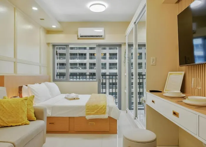 The Sunny Flat At Fame Residences Near Sm Megamall, Shangrila Manila