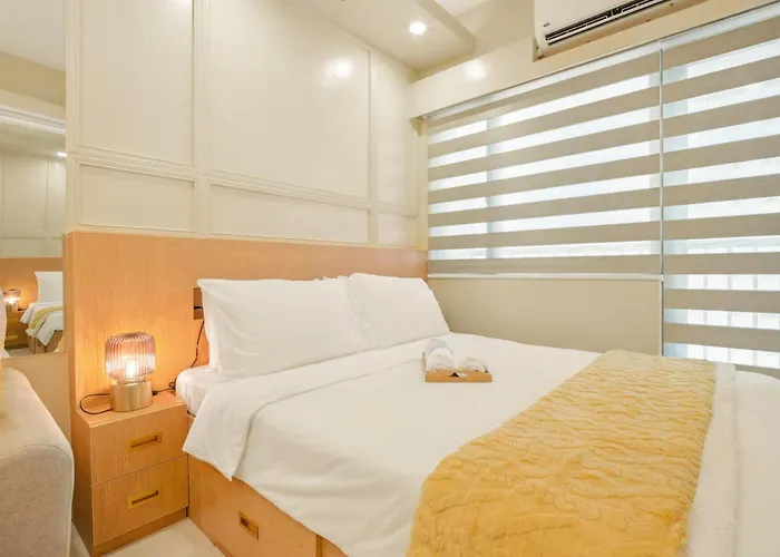 The Sunny Flat At Fame Residences Near Sm Megamall, Shangrila Aparthotel